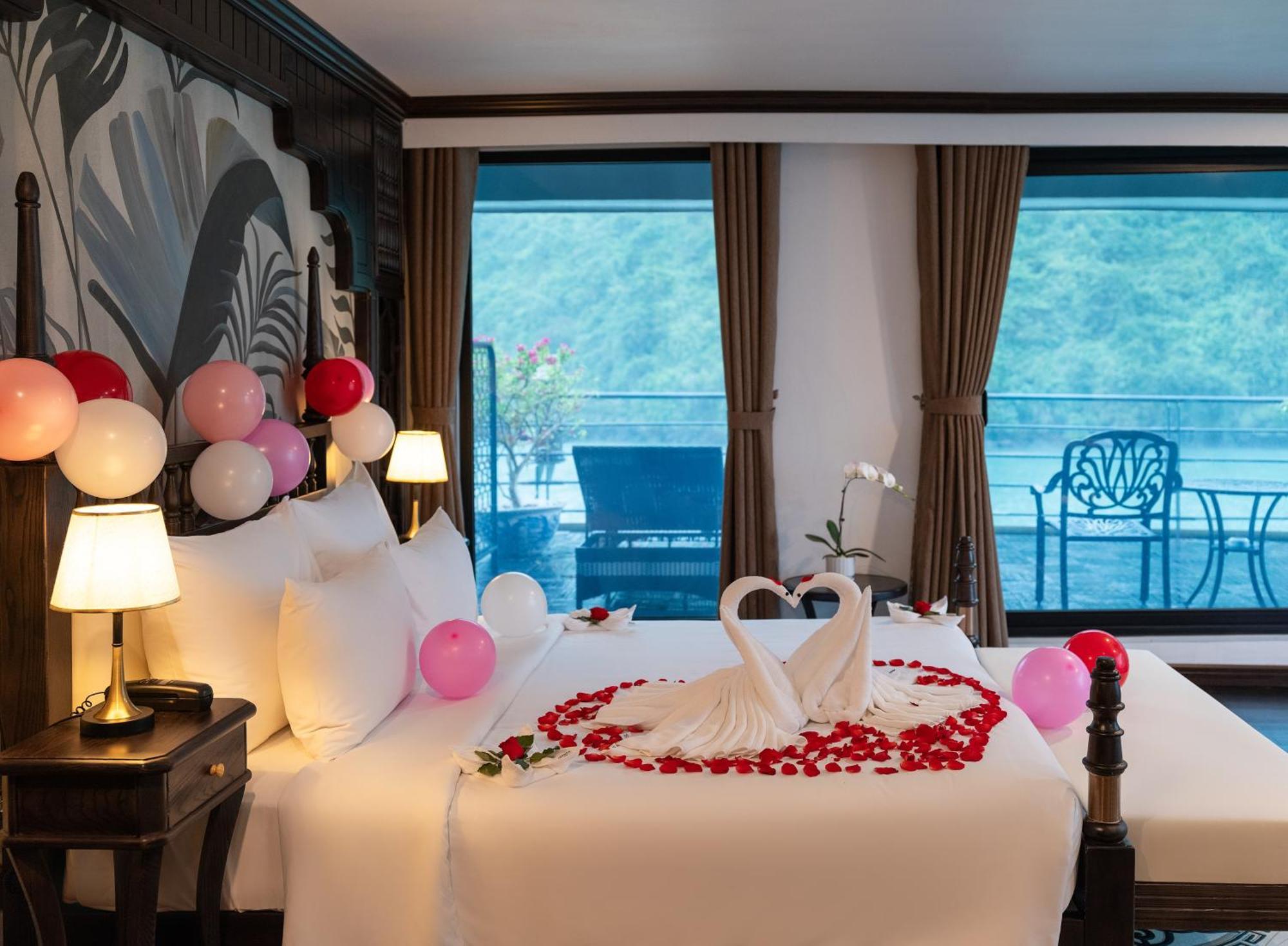 Era Premium Cruises Halong Hotel Ha Long Exterior photo