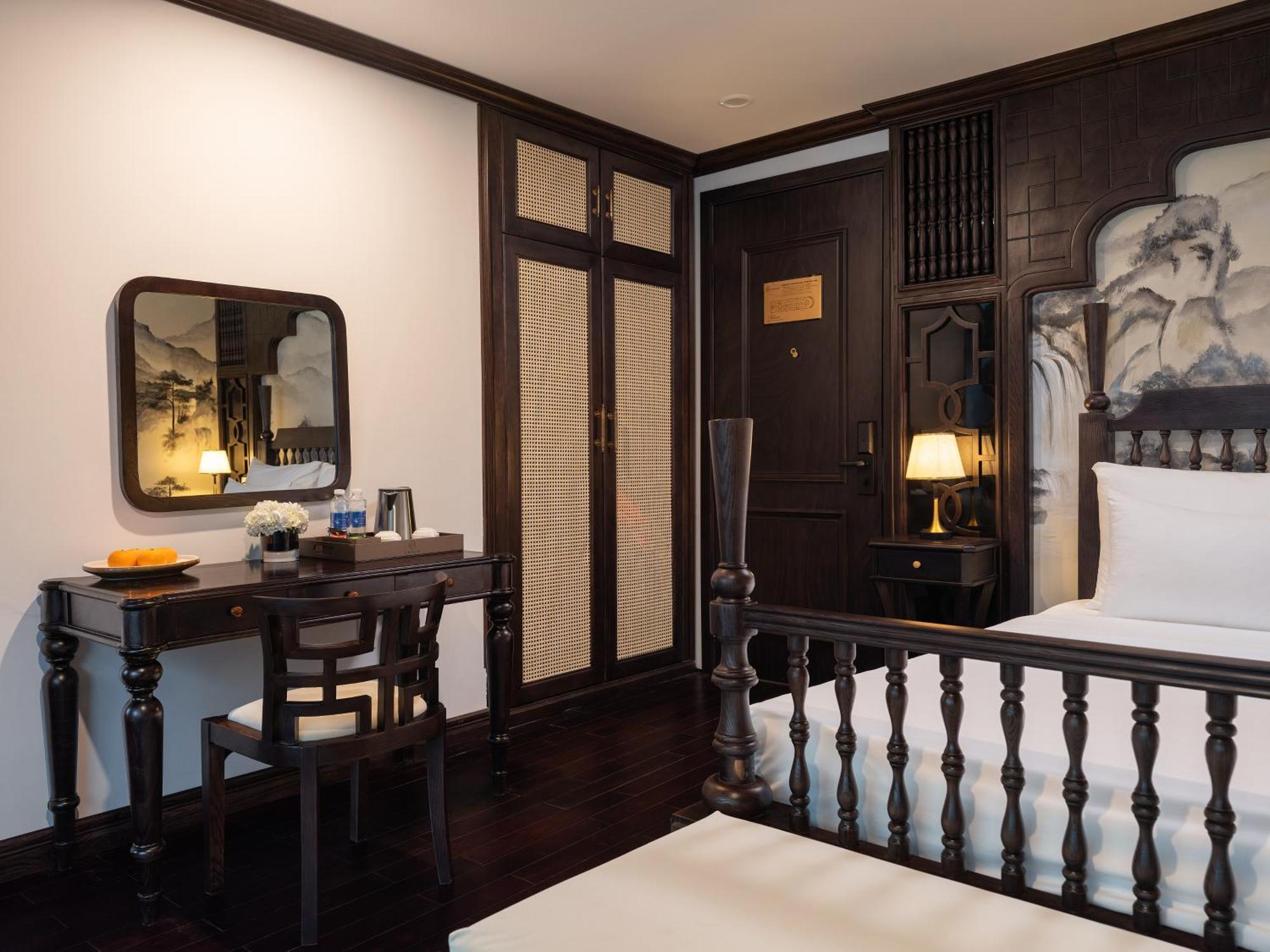 Era Premium Cruises Halong Hotel Ha Long Exterior photo