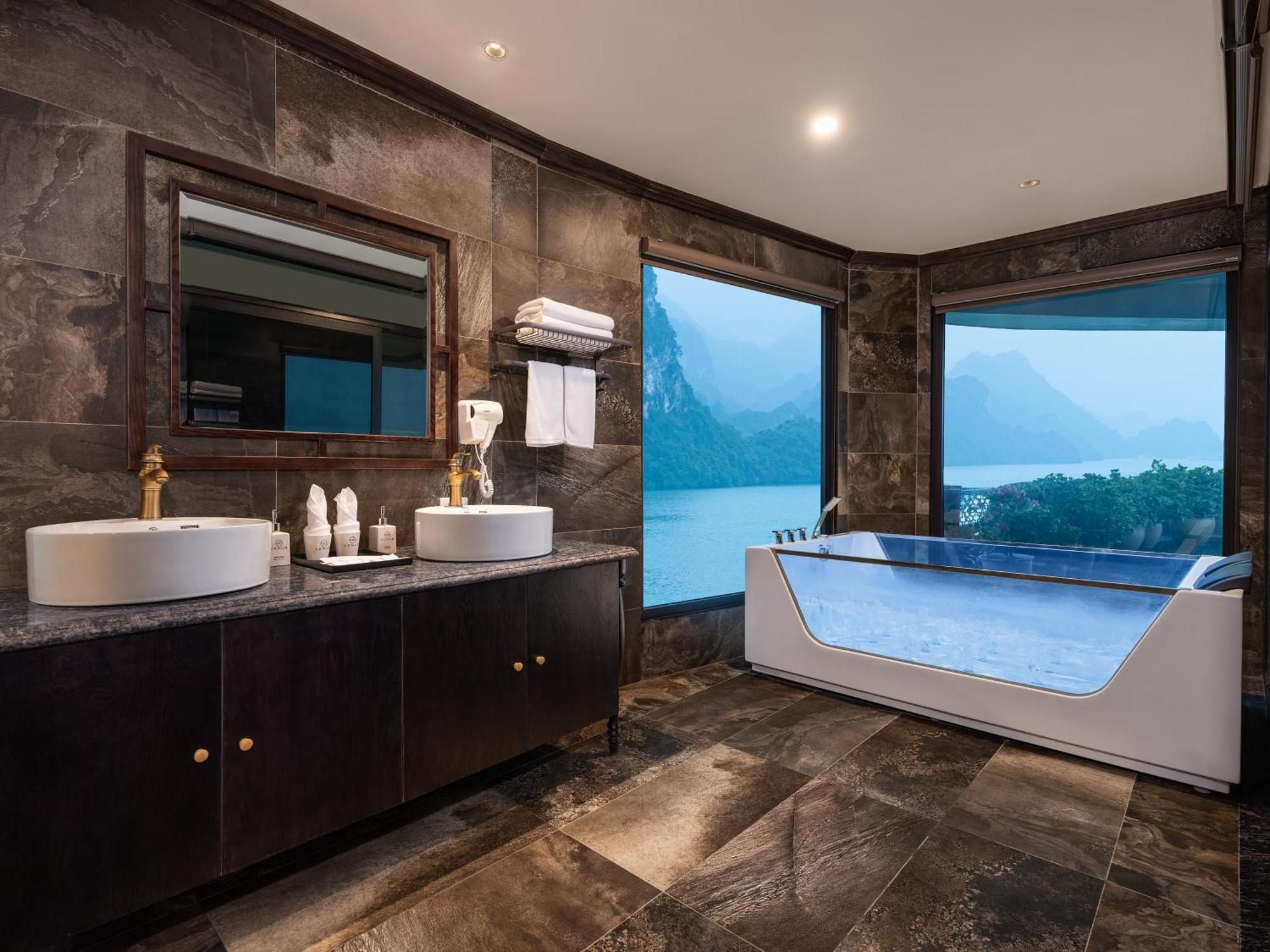 Era Premium Cruises Halong Hotel Ha Long Exterior photo